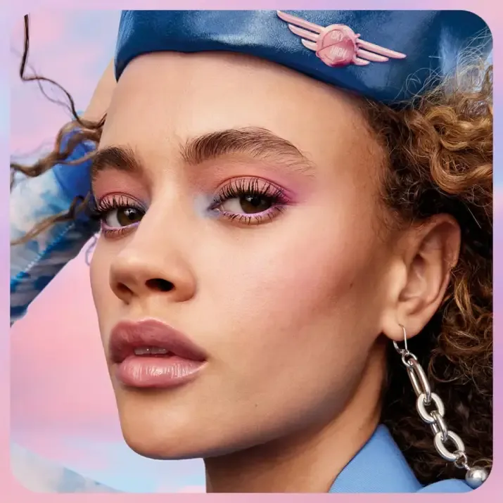 Cílios impermeáveis Maybelline-3.webp